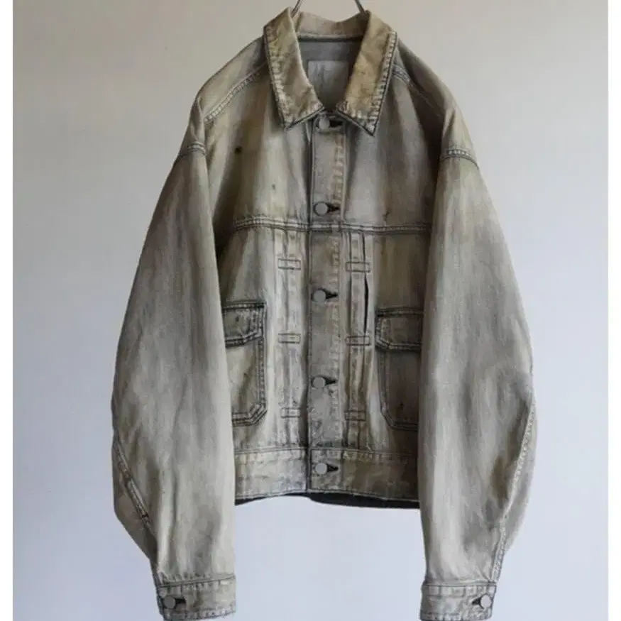 안셀름 24ss CRASH DENIM JACKET