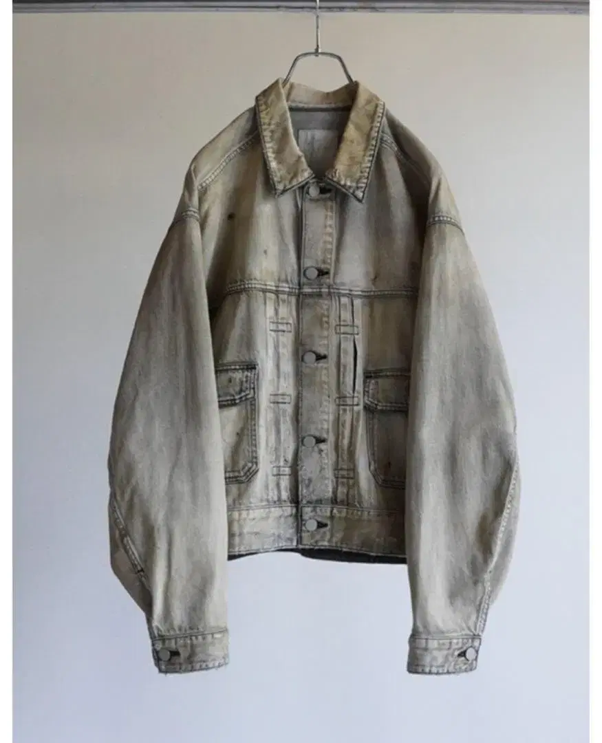 안셀름 24ss CRASH DENIM JACKET