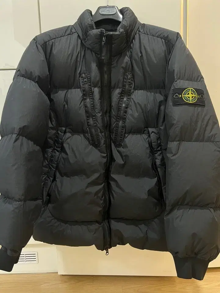 22fw 스톤아일랜드 크링클랩스 패딩 2xl (새상품급)