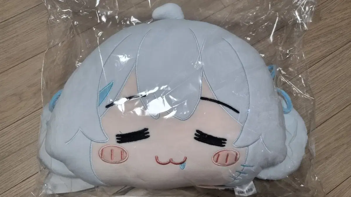 [Unsealed] ISEGYE IDOL (Isedol) Kosegu Cushion