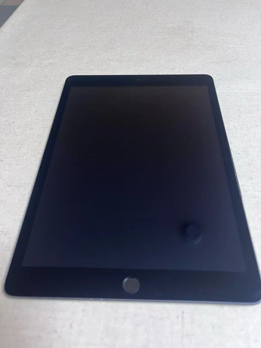 iPad 7th generation 32GB sg wifi