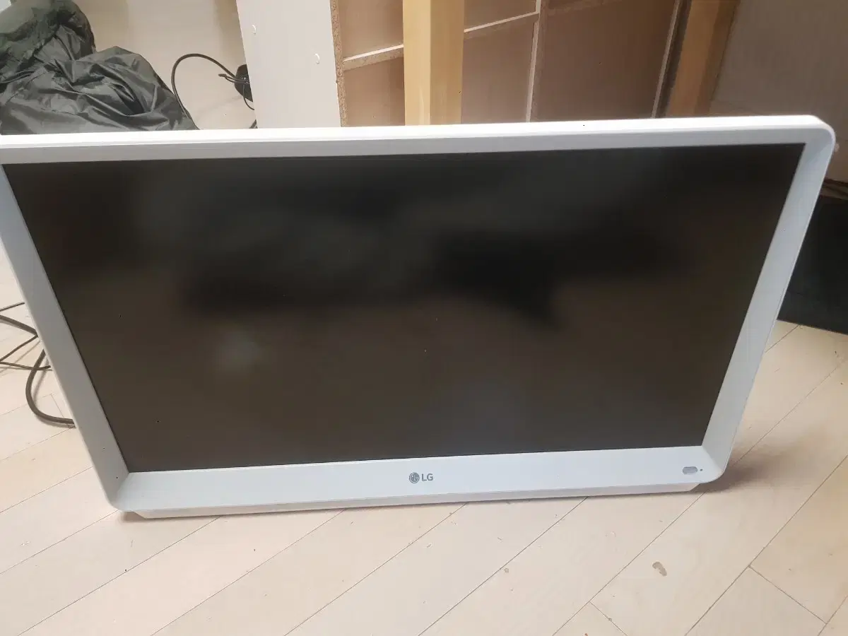 LG 룸앤 TV 팔아요