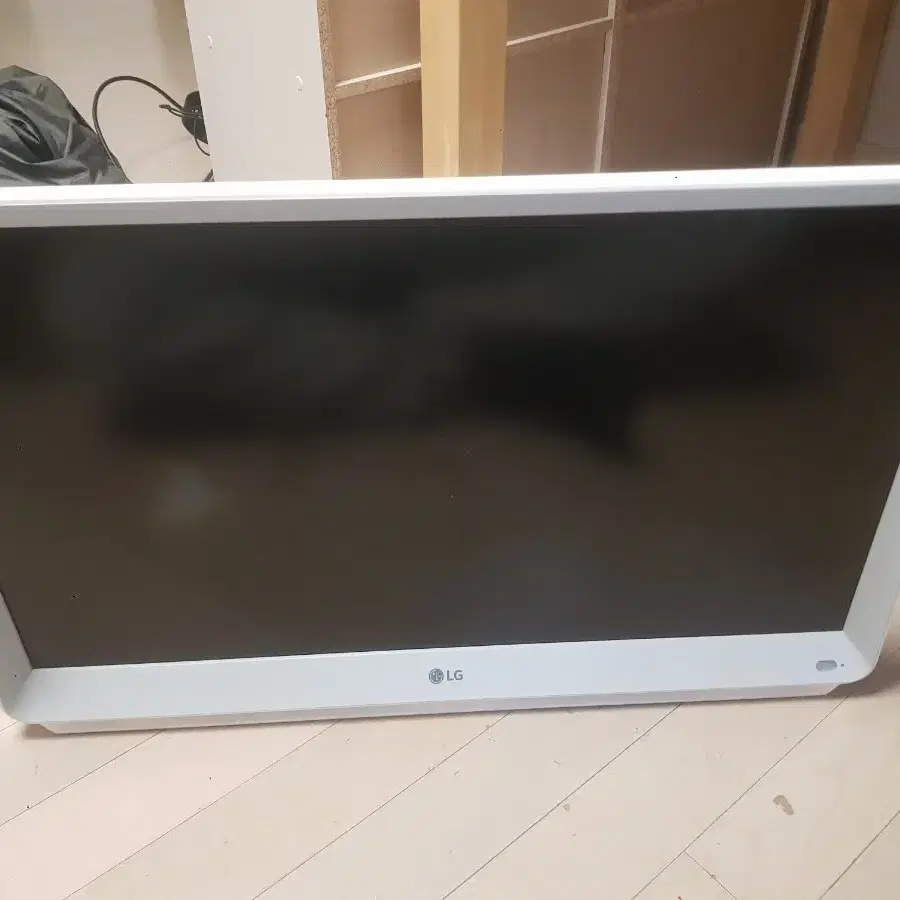 LG 룸앤 TV 팔아요