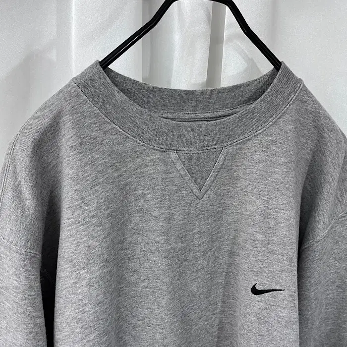 NIKE 나이키 스웻셔츠