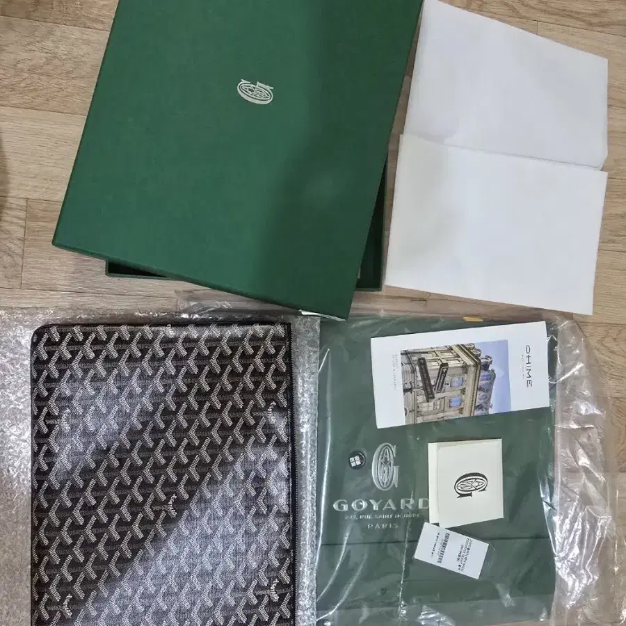 고야드 클러치 세나 MGM POCHETTE SENAT 블랙 팝니다.