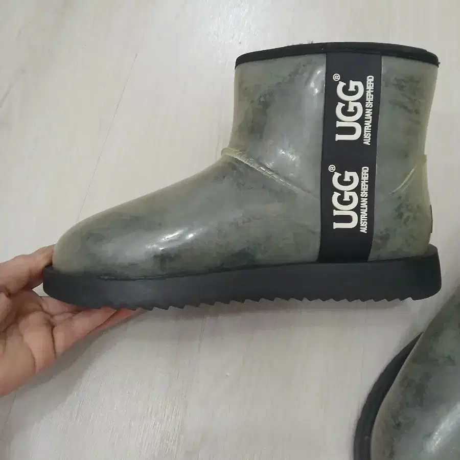 UGG 방한부츠 정품 실측235