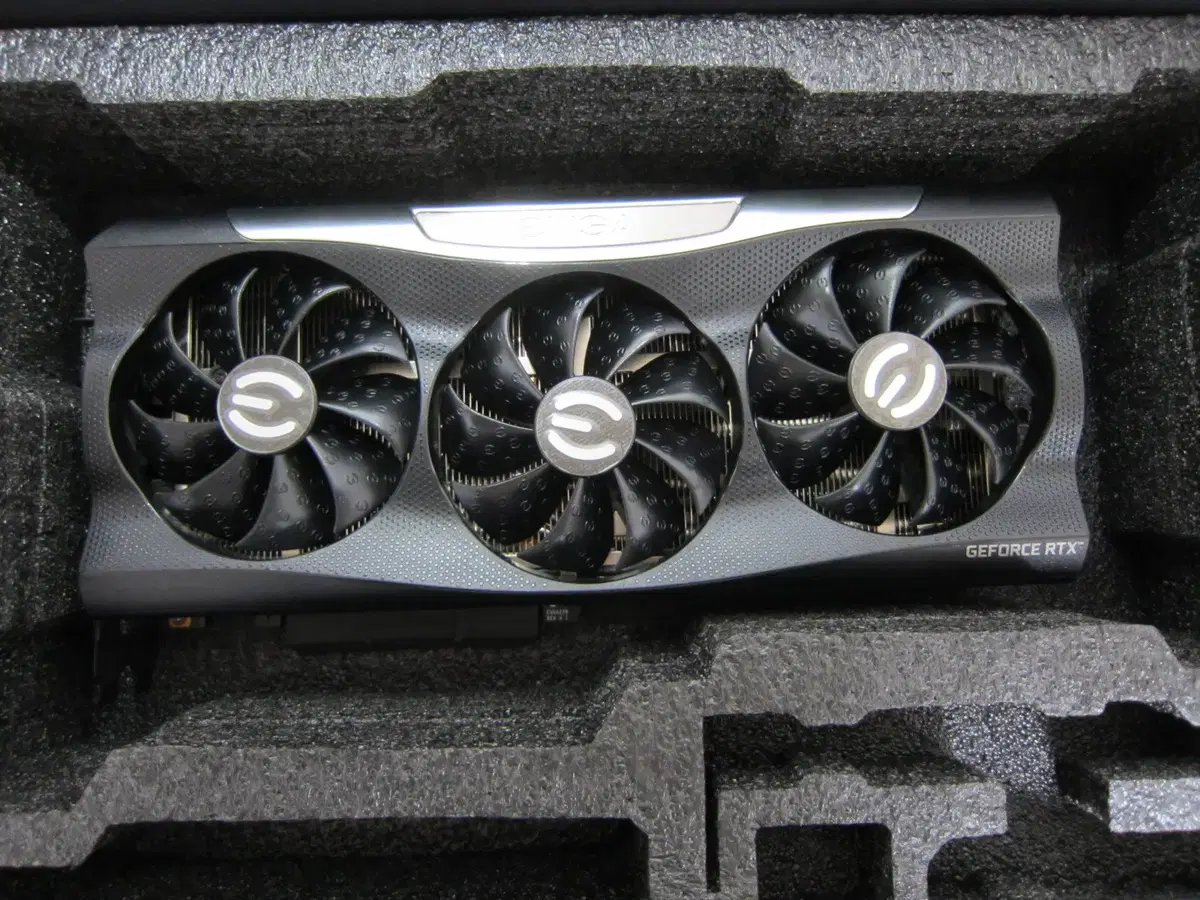 EVGA RTX 3080 Ti FTW3 ULTRA GAMING 12GB