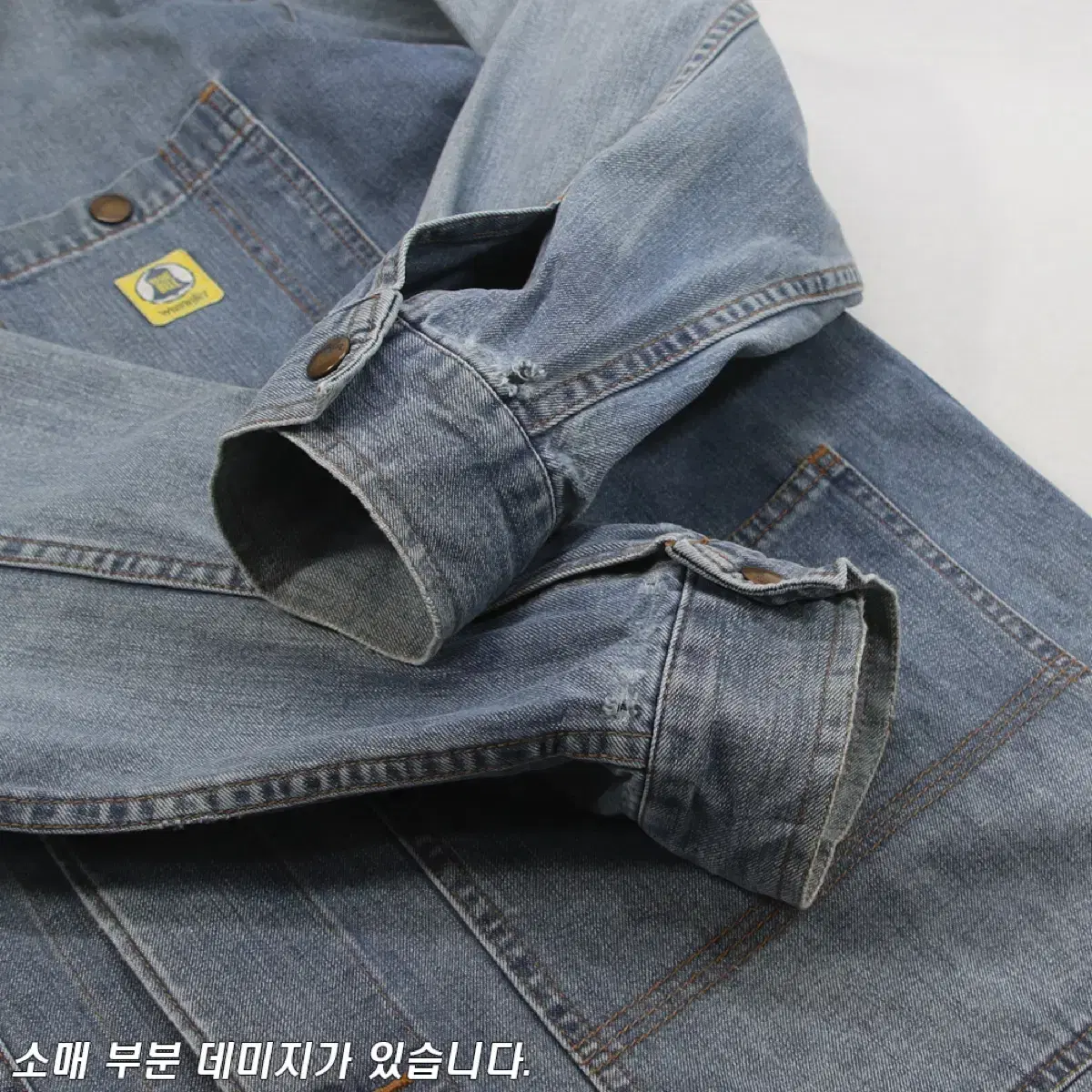 (착용컷) Wrangler Blue Bell 데님 초어 자켓 (남성용)