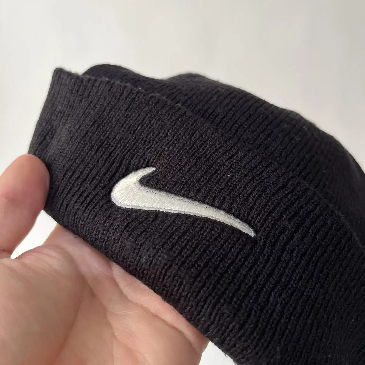 NIKE 90's swoosh Beanie