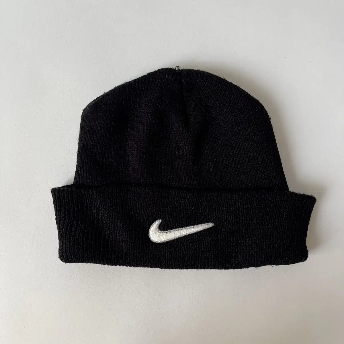 NIKE 90's swoosh Beanie