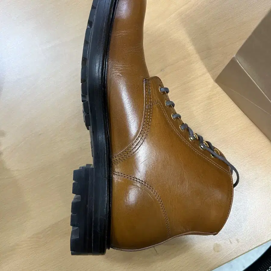 그랜트스톤 baroda boots saddle tan 6D 팝니다