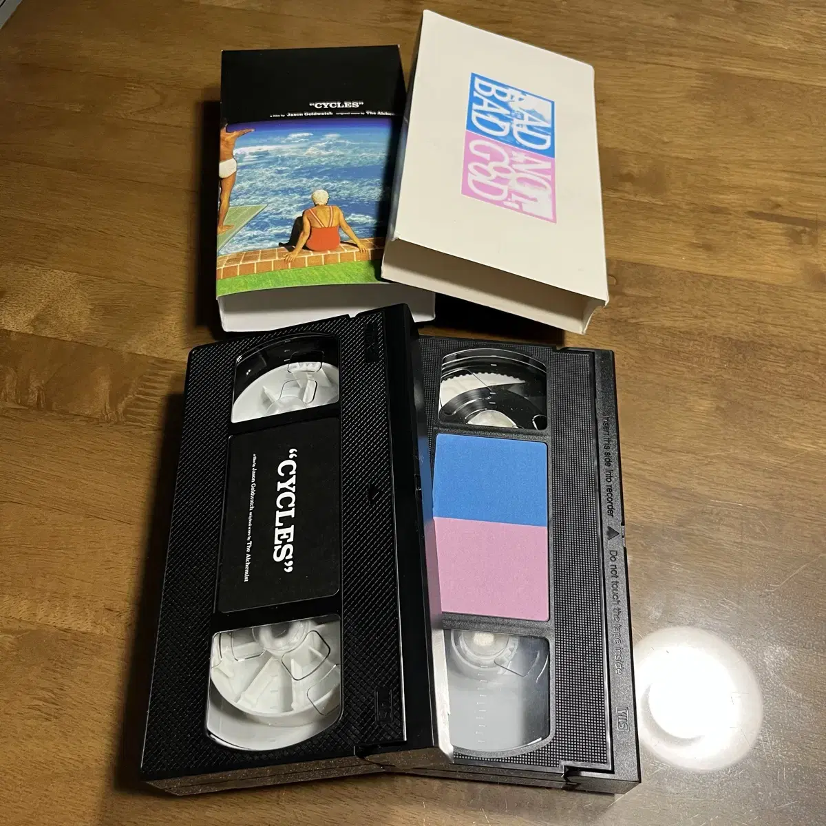 VHS 비디오 테이프 음반 일괄 판매합니다.