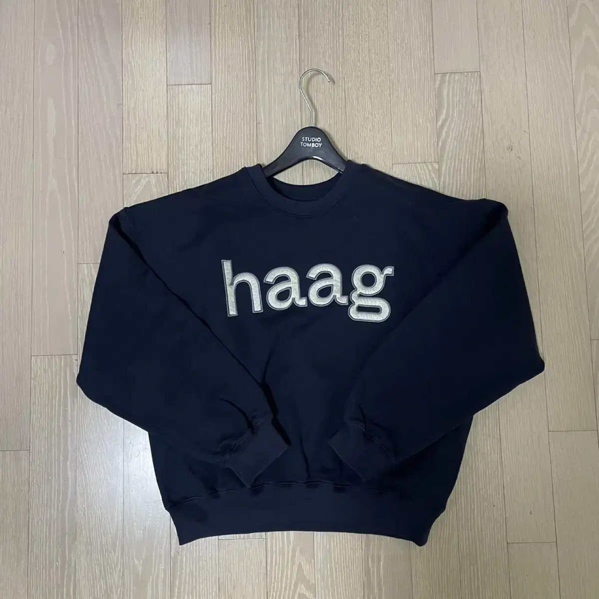 헤이그 a birthday sweatshirt (navy)