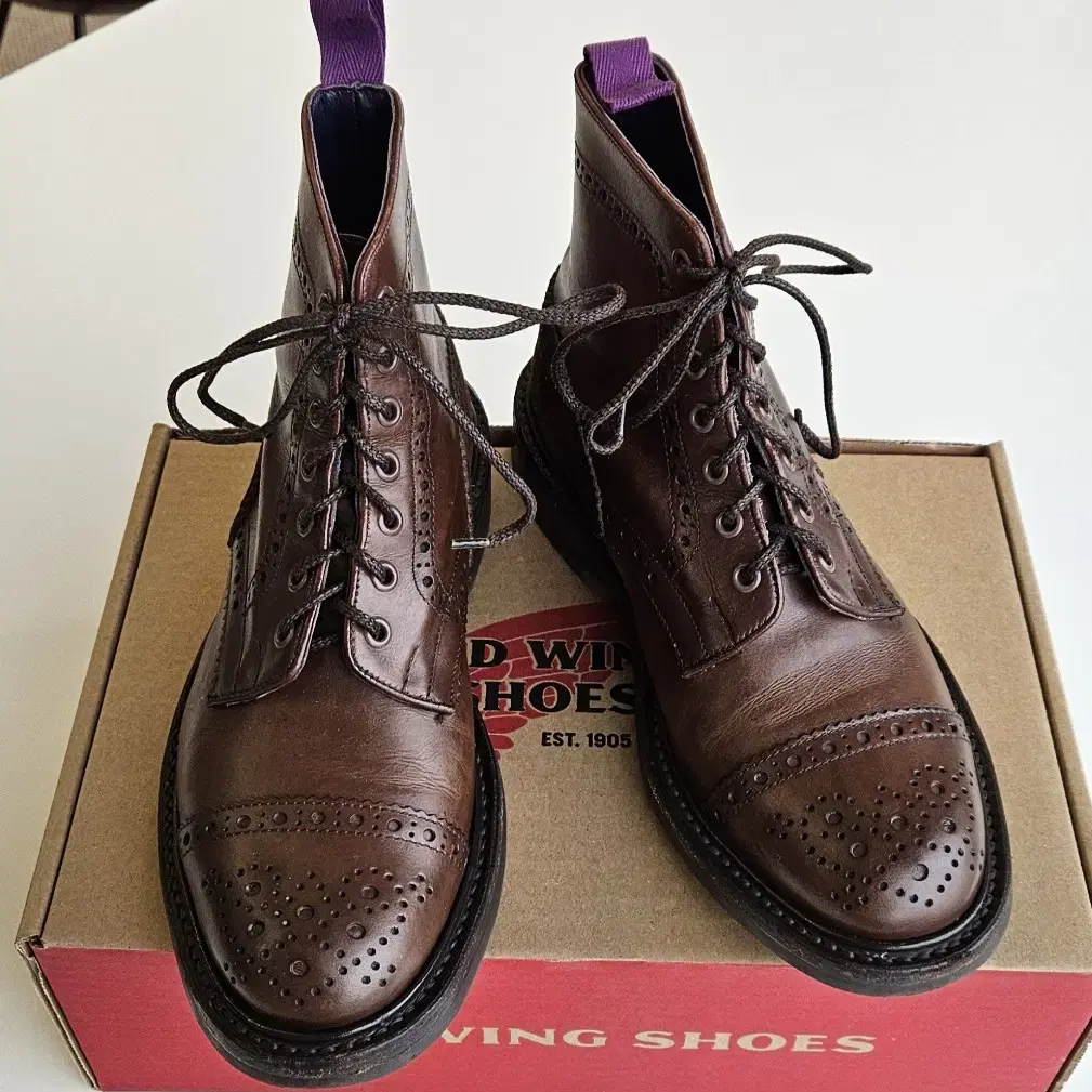 Tricker's  Eaton 부츠 7.5 사이즈 유니페어 별주