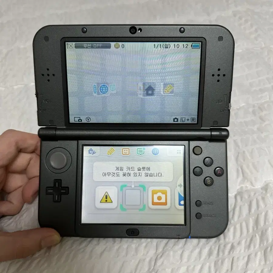 닌텐도 뉴3ds XL몬스터헌터 에디션 팝니다