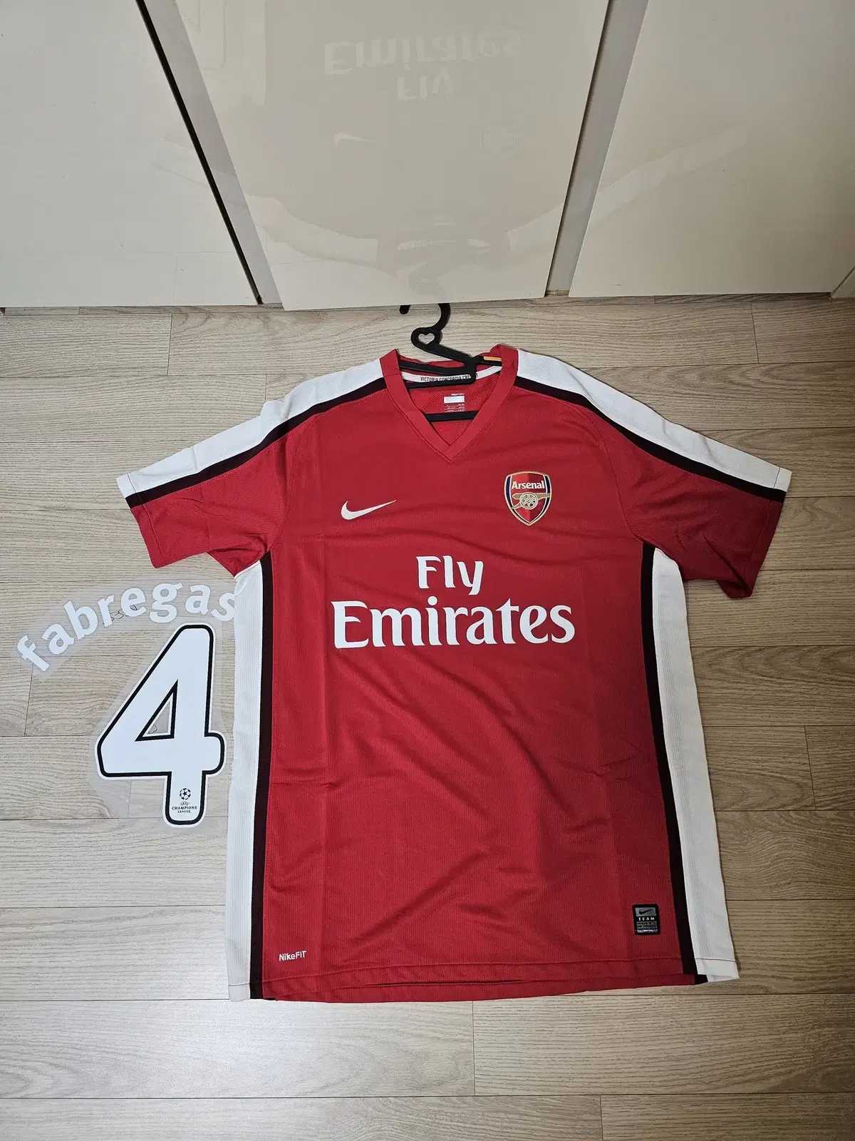 I have a Nike 08/10 Arsenal Fabregas home shirt size L for sale.