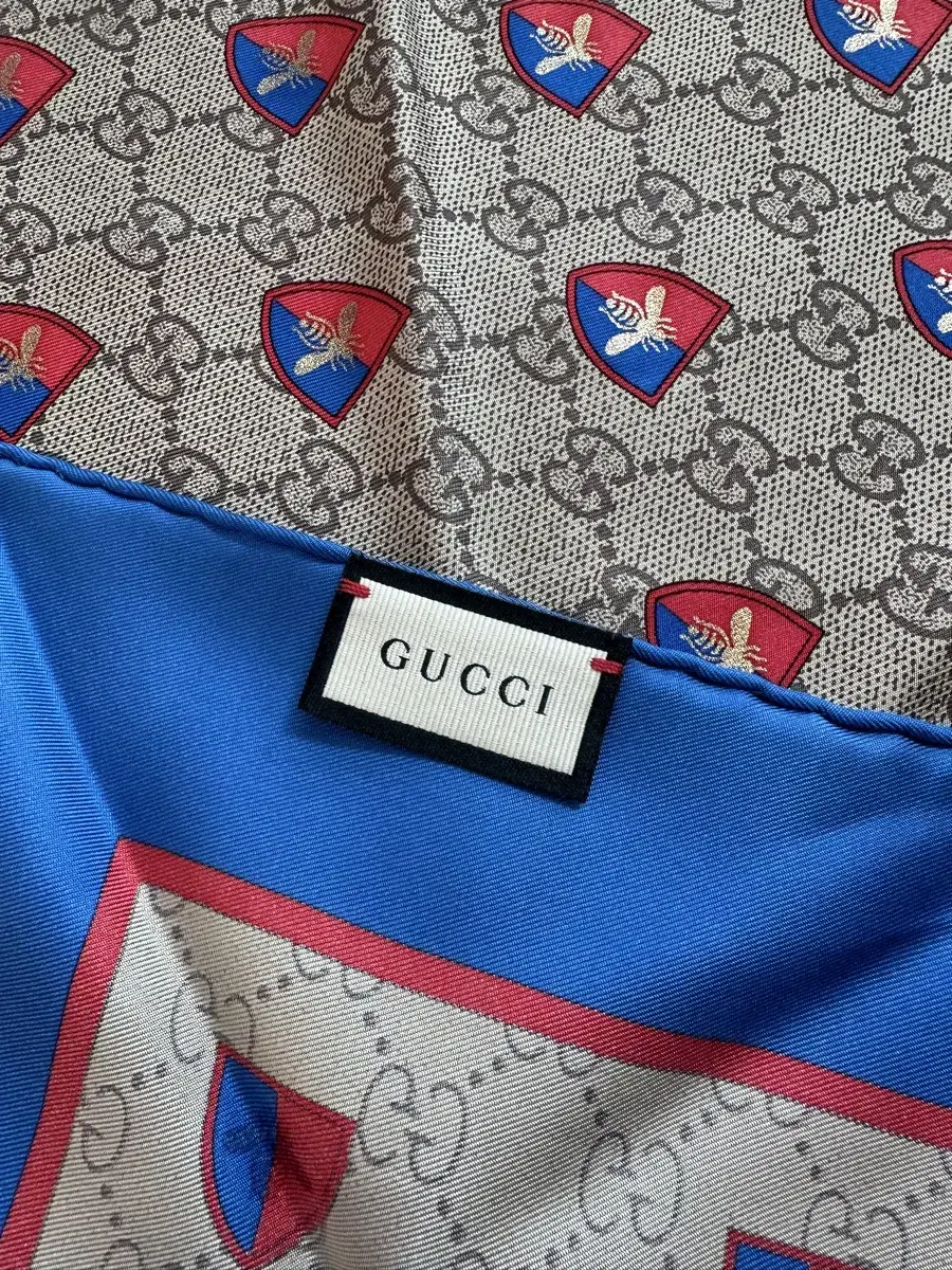 GUCCI 구찌 스카프