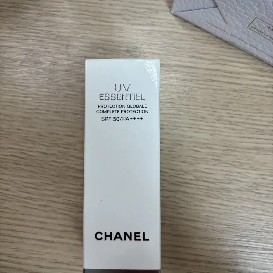 샤넬 uv essentiel 선크림