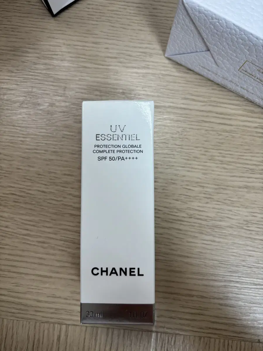 샤넬 uv essentiel 선크림