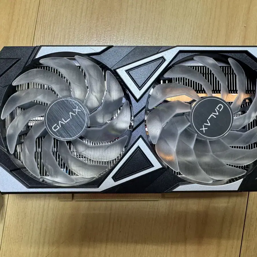 GALAX 갤럭시 지포스 RTX 3050 EX BLACK OC D6 8G