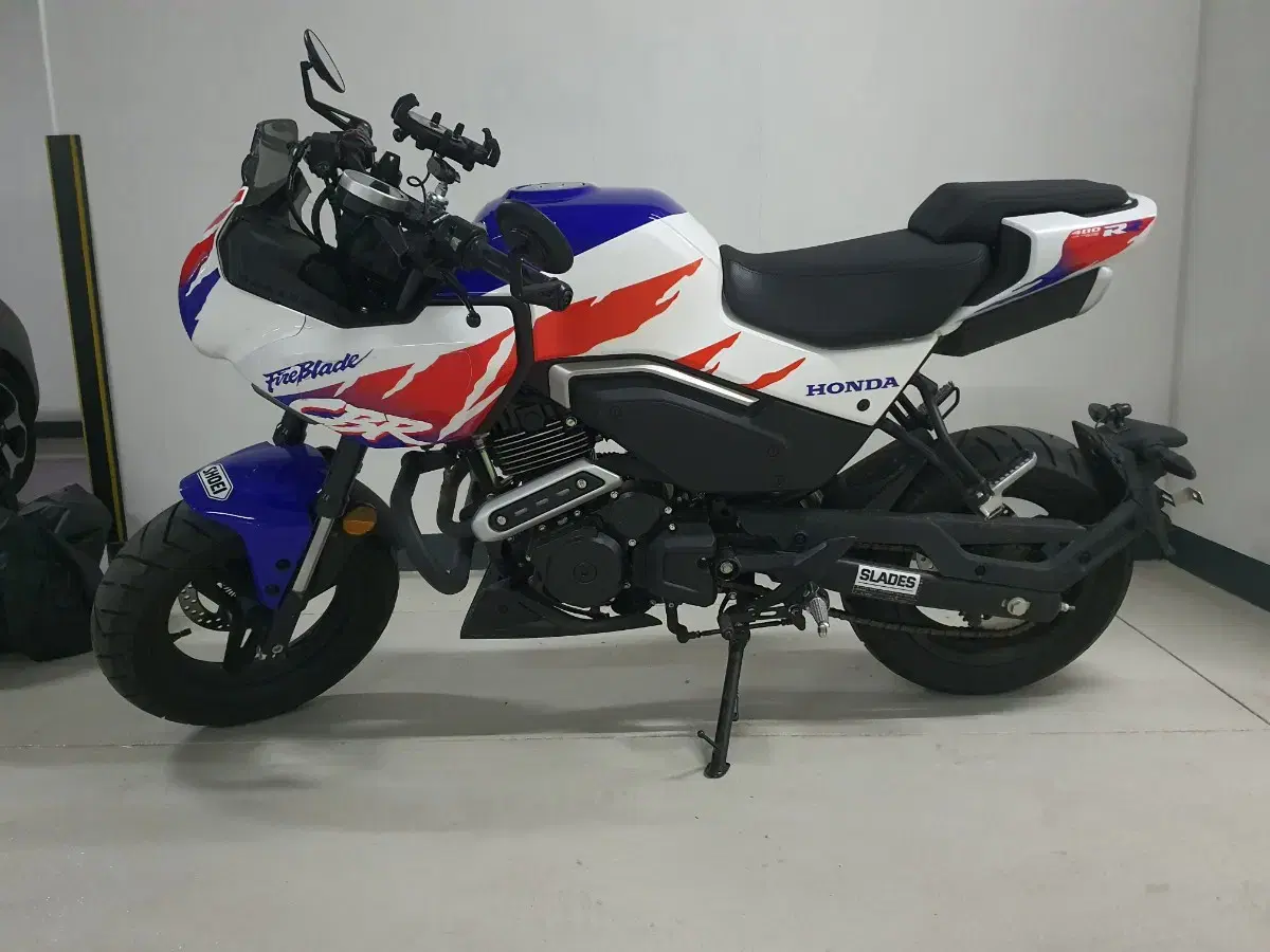 cfmoto xo-1 혼다 cbr400커스튬 판매합니다.