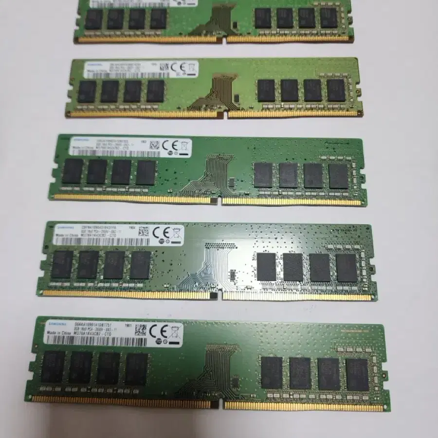 삼성메모리카드8GB DDR4  2666V 14000원2400T ㅡ1300