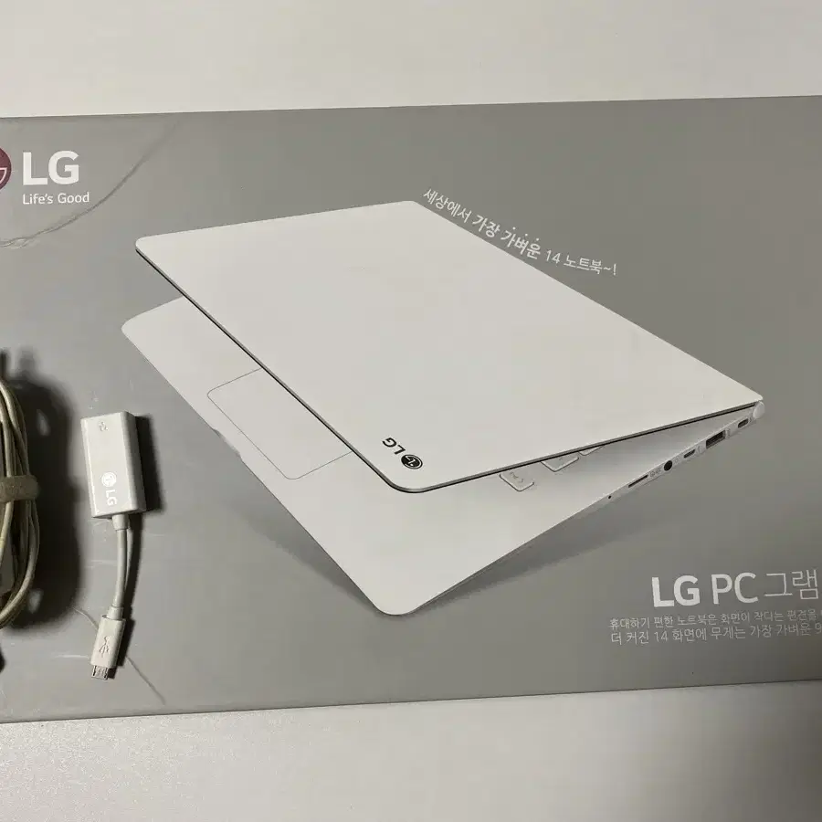 LG 그램 14. 14Z960-GR30K