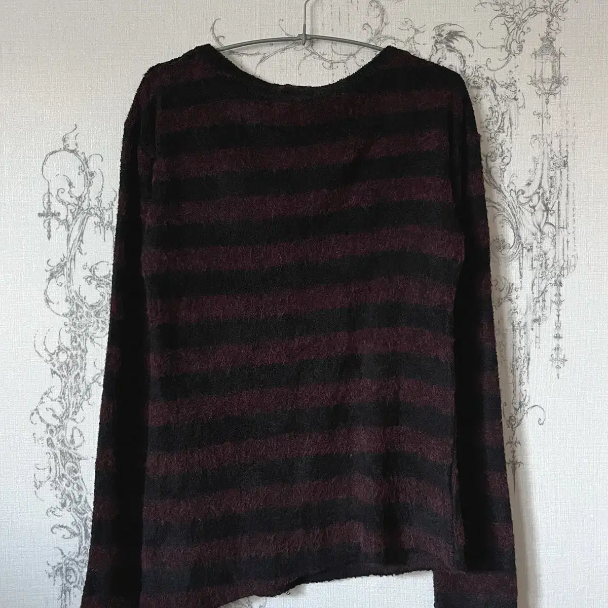 stripe unbalance knit T