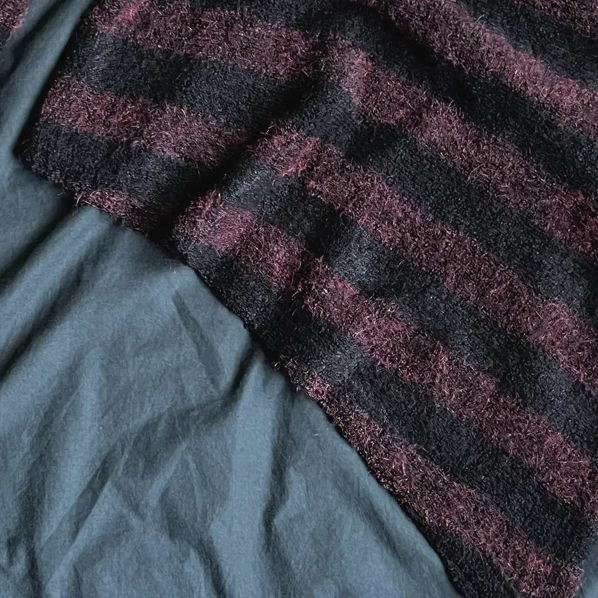 stripe unbalance knit T