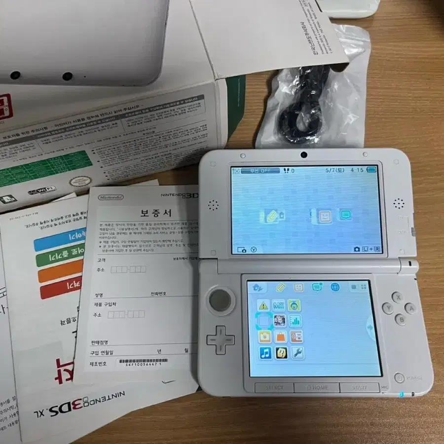 닌텐도 3DSXL 화이트 상자포함