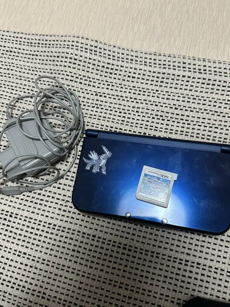 뉴 닌텐도 3ds xl, 알파사파이어 판매