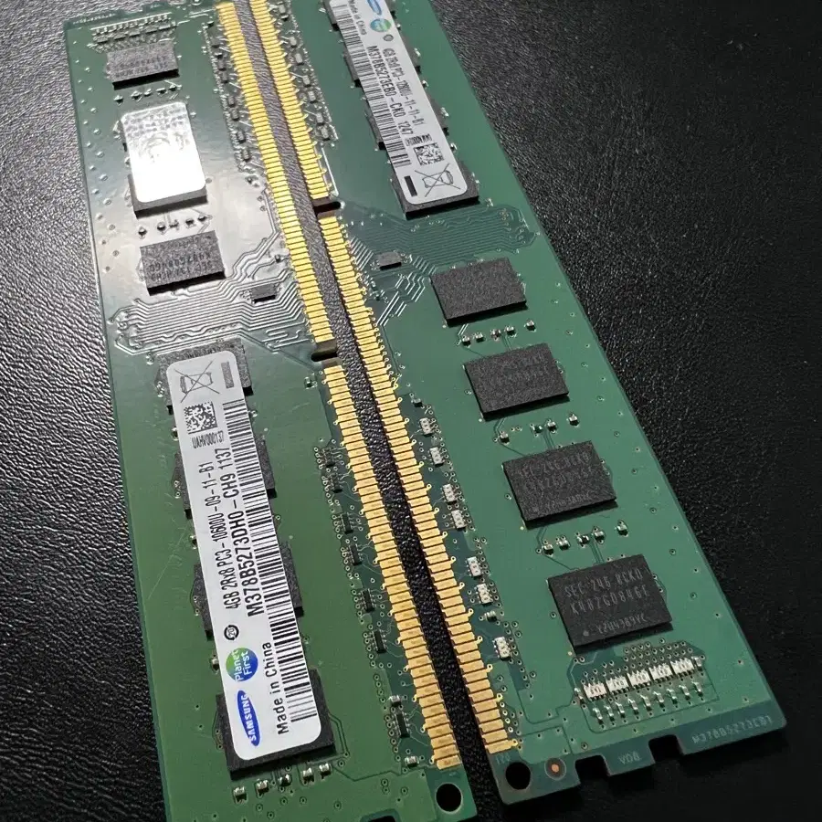 삼성 데스크탑 메모리 DDR3-4G (양면 램) X 2개