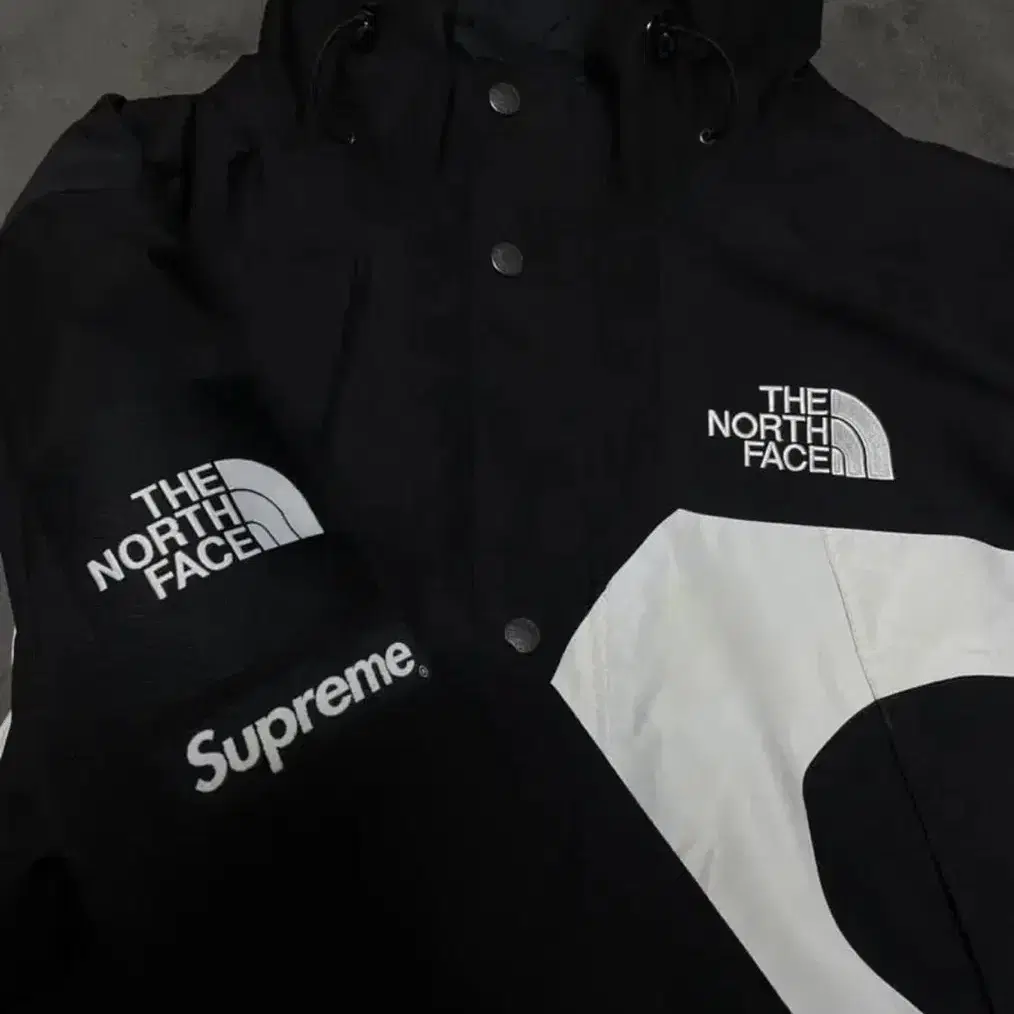 [XL] 슈프림 S로고 마운틴 자켓 바람막이 supreme s logo