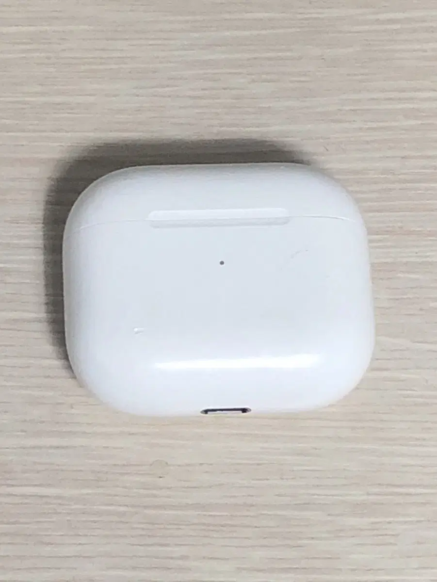 AirPods 3용 MagSafe 충전 케이스