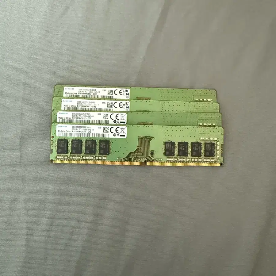 삼성 DDR4 8기가램 2666  단면