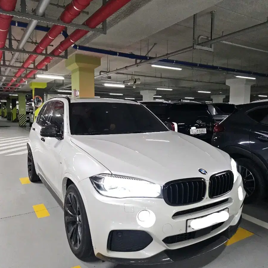 BMW F15 X5 40D 블랙&화이트에디션 한정판 차량 팝니다