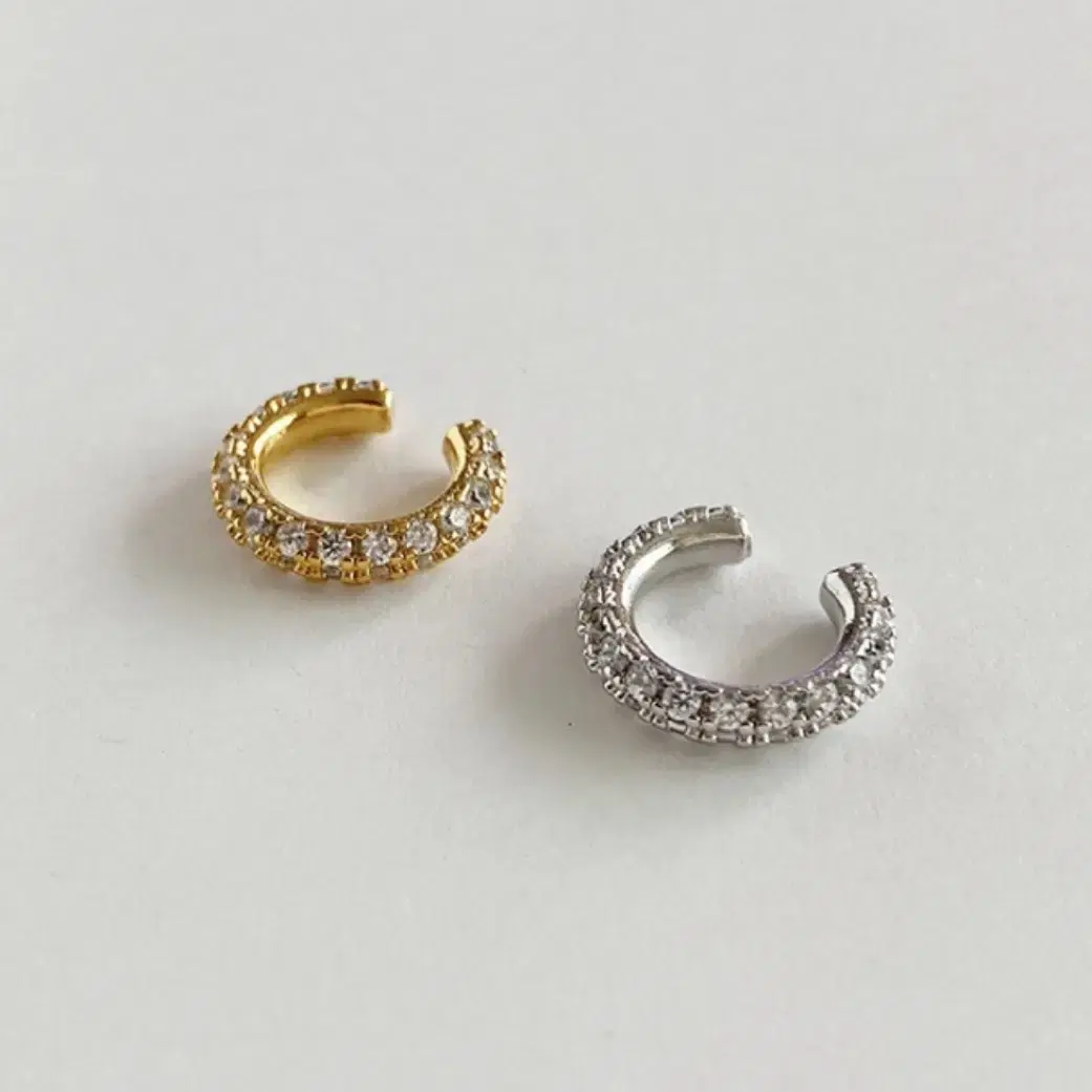 어거스트하모니 이어커프 crystal mini earcuff