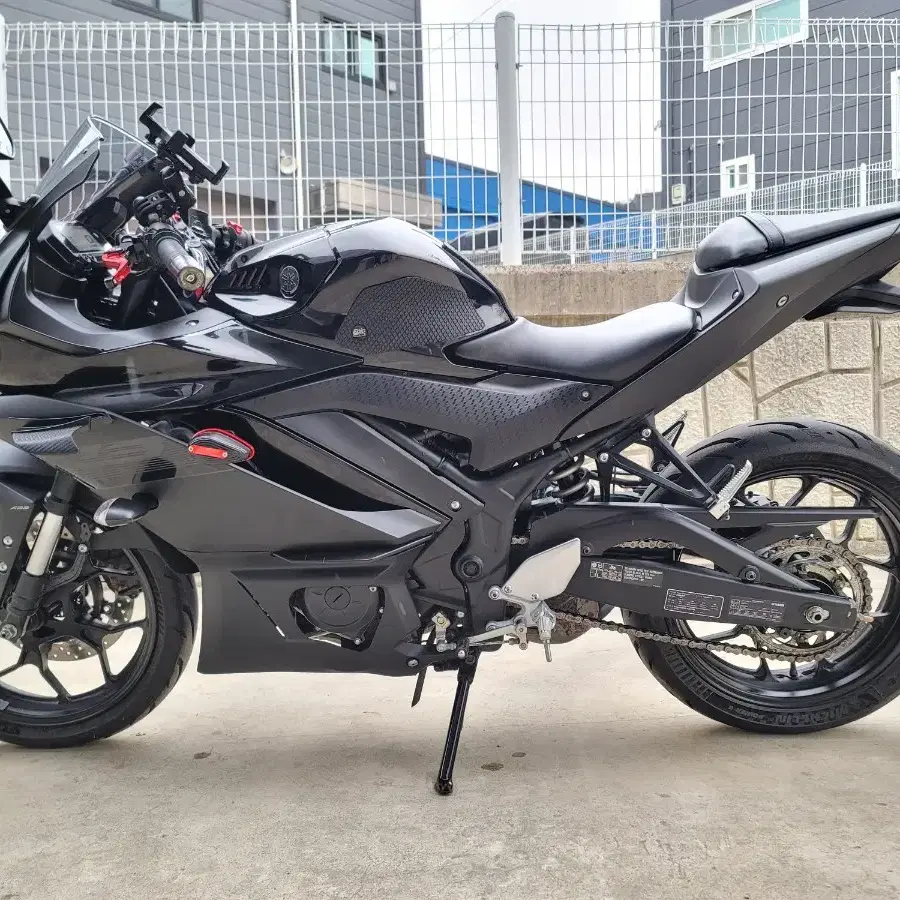 20년식 야마하 YZF-R3 블랙 최상급컨디션 판매