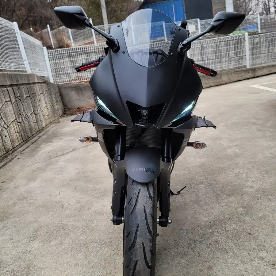 20년식 야마하 YZF-R3 블랙 최상급컨디션 판매