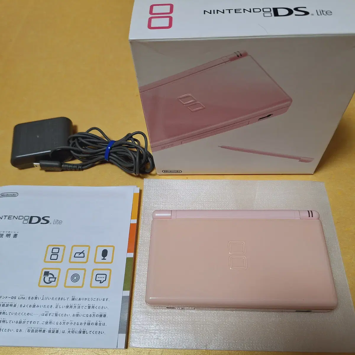 미품급 닌텐도 DS LITE 핑크 일본판 박스셋 dslite dsi 아님