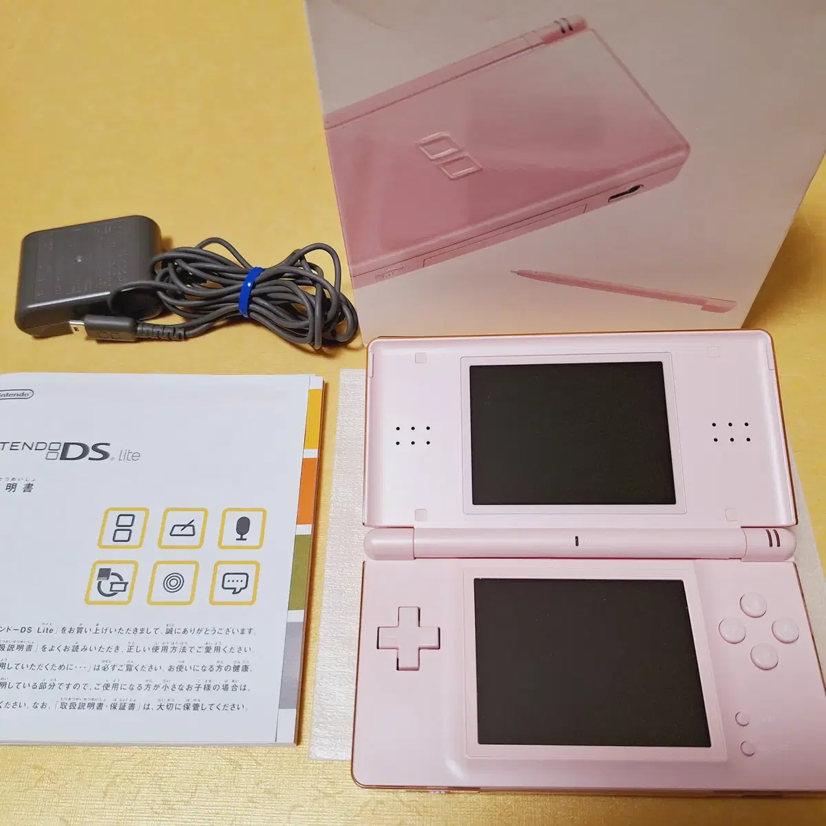 미품급 닌텐도 DS LITE 핑크 일본판 박스셋 dslite dsi 아님