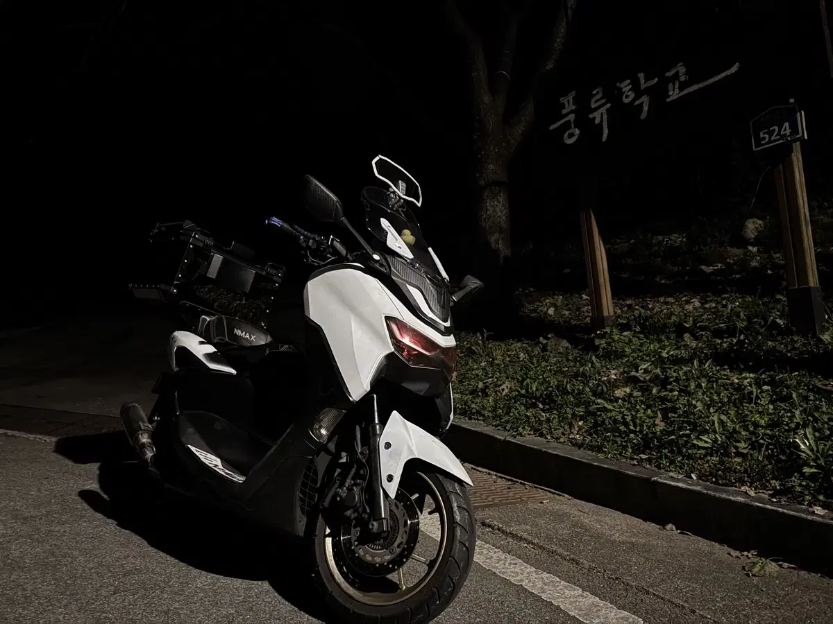 NMAX125