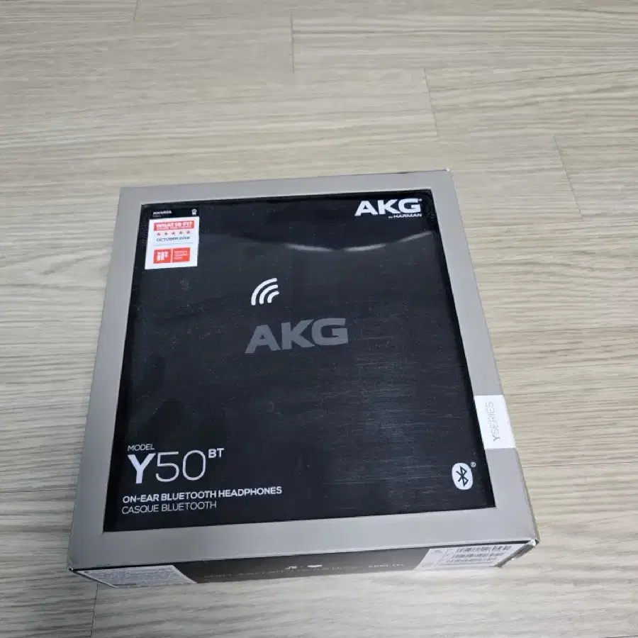 AKG 헤드셋