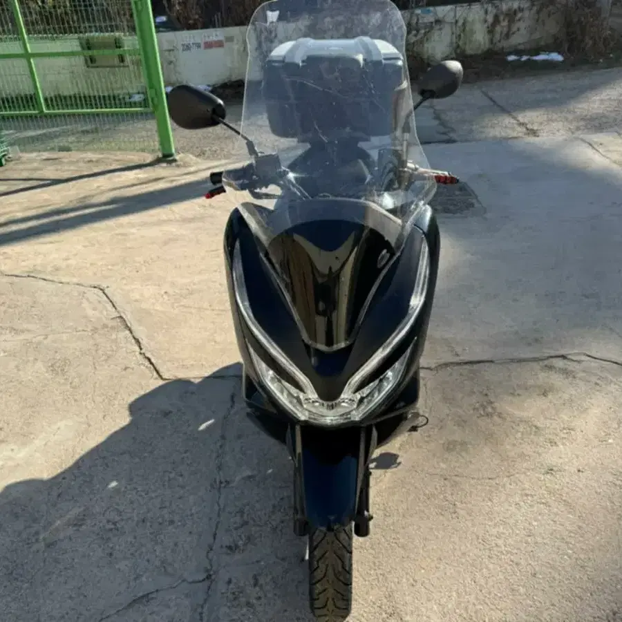 혼다 pcx150 abs 20년형 스마트키 차량 팝니다