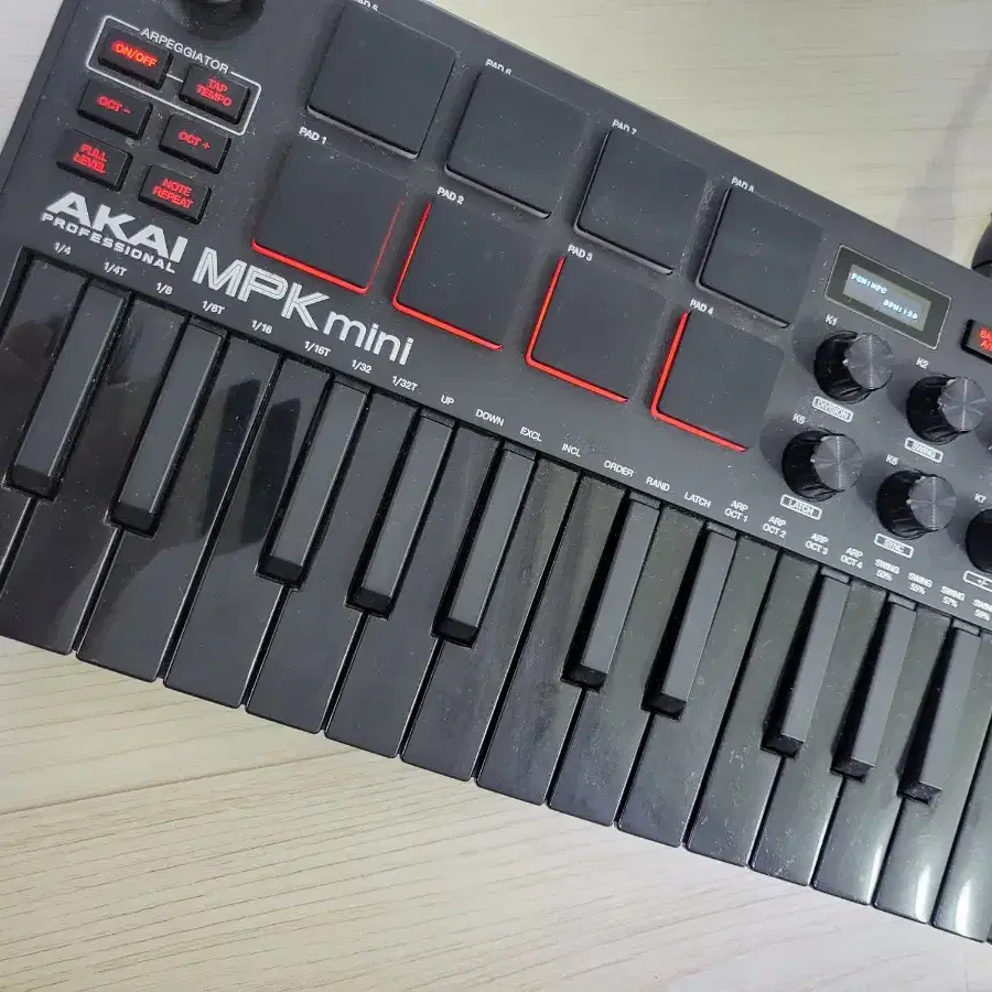 akai mpk mini 팝니다