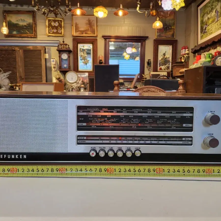 TELEFUNKEN Gavotte 1691 라디오 입니다.