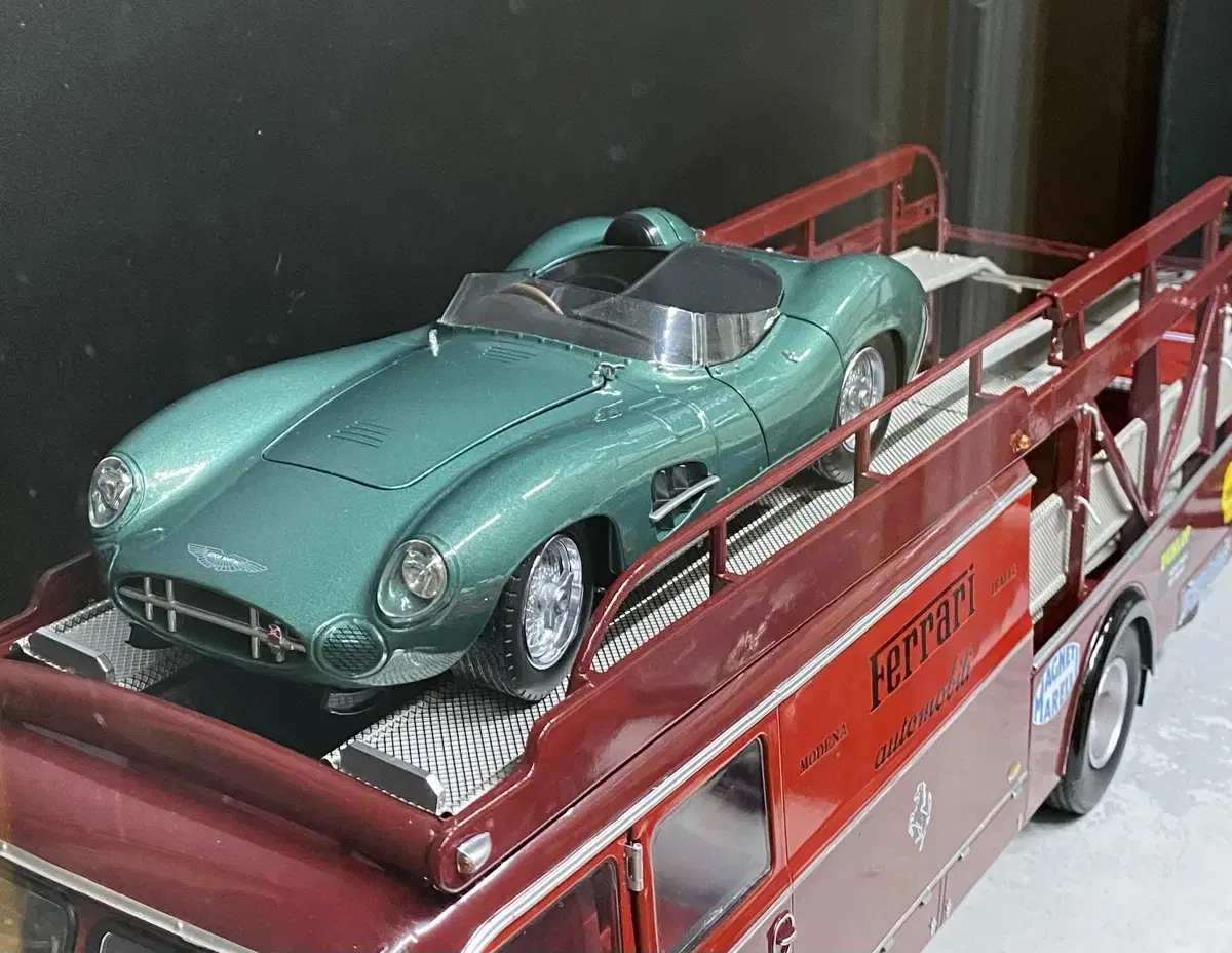 1:18 cmr aston martin dbr1 애스턴마틴