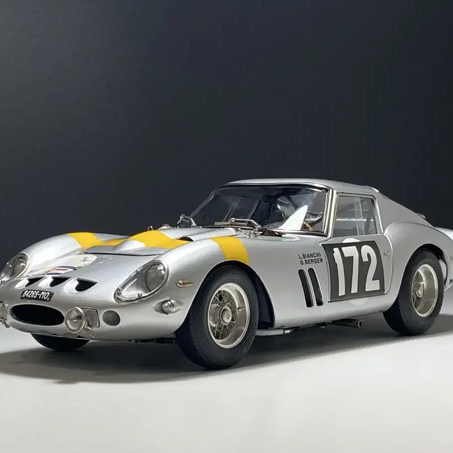 1:18 cmc ferrari 250 gto #172 페라리