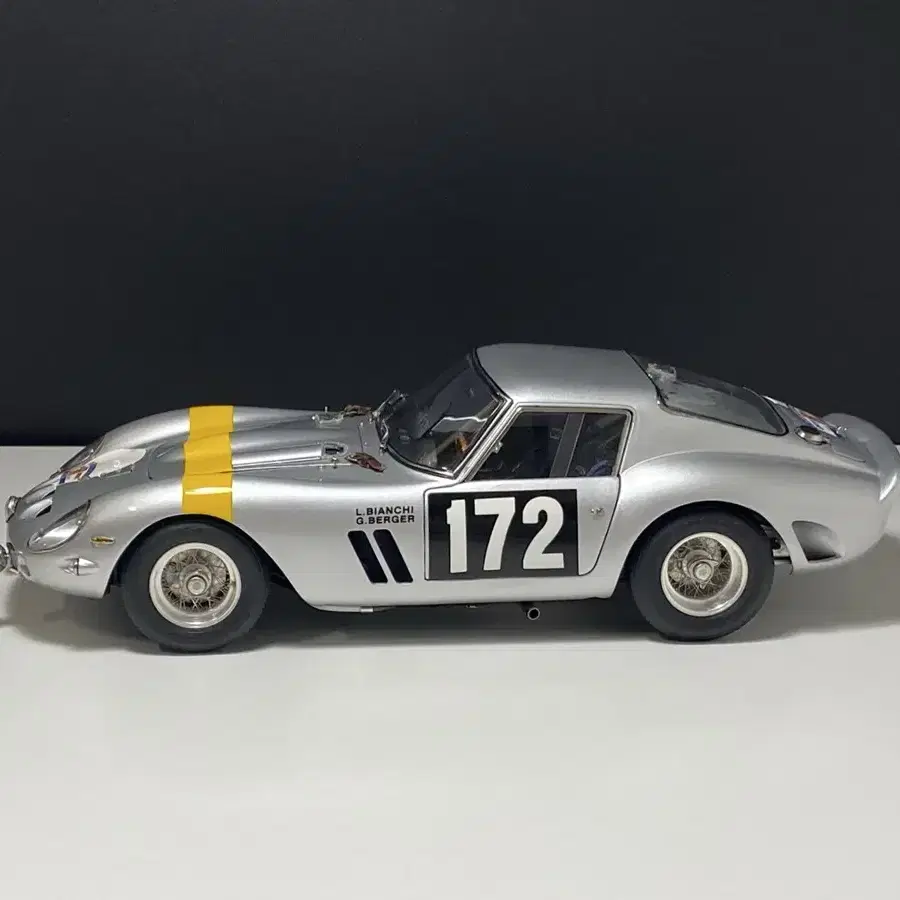 1:18 cmc ferrari 250 gto #172 페라리