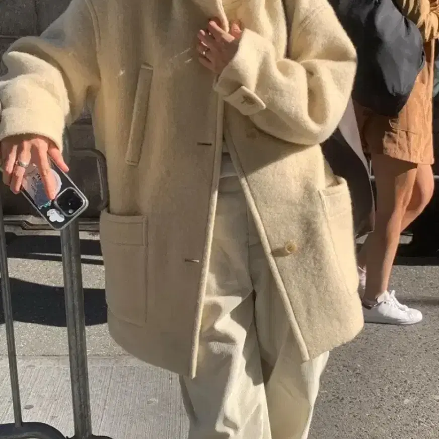 Haag hoody coat butter 헤이그 후디 코트